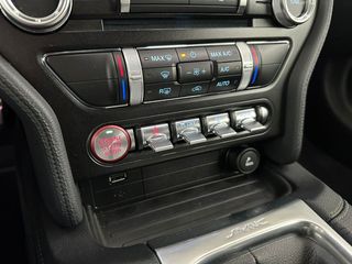 FORD Mustang 5.0 TiVCT V8 Mustang GT BullitFastsb.