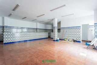 Local comercial en venta en Plaza de Toros - Santa Rita en Almería