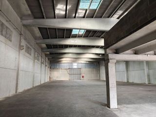 Nave industrial en alquiler en Sant Esteve Sesrovires