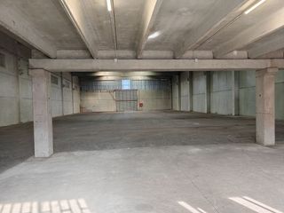 Nave industrial en alquiler en Sant Esteve Sesrovires