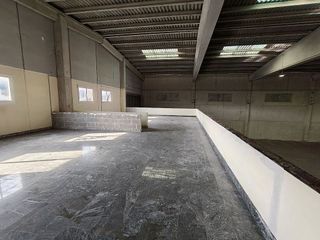 Nave industrial en alquiler en Sant Esteve Sesrovires