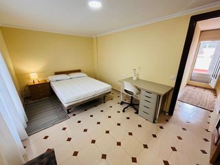 Casa adosada en alquiler en Moncada