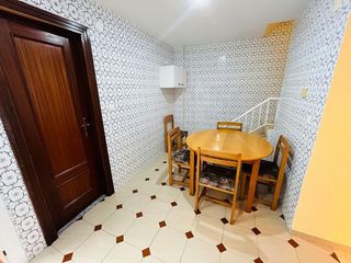 Casa adosada en alquiler en Moncada