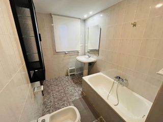 Casa adosada en alquiler en Moncada