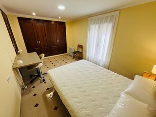 Casa adosada en alquiler en Moncada