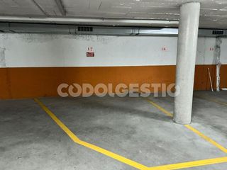 Garaje en venta en El Sucre-Universitat en Vic