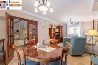 Casa adosada en venta en Angustias - Chana - Encina en Granada