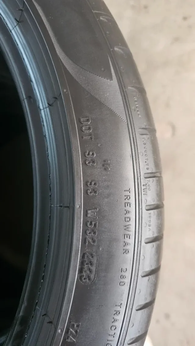 Neumáticos 245 40 19 Pirelli seminuevos