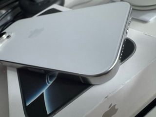 iPhone 16 Pro Max 256GB Plata bateria 95%