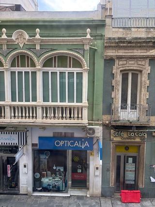 Oficina en alquiler en Centro en Almería