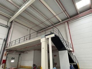 Nave industrial en alquiler en Silla