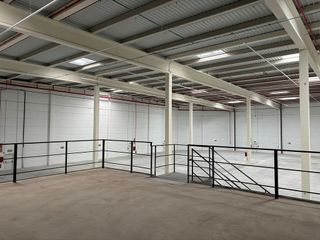 Nave industrial en alquiler en Silla