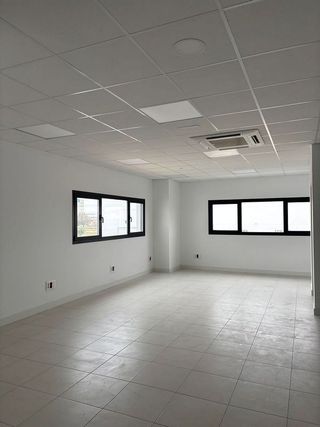 Nave industrial en alquiler en Silla