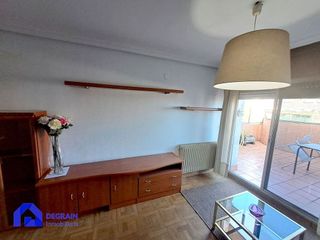 Ático en alquiler en Auditorio - Parque Invierno en Oviedo