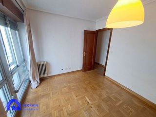 Ático en alquiler en Auditorio - Parque Invierno en Oviedo