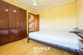 Casa adosada en venta en Laguna de Duero