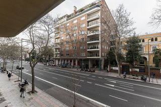 Piso en alquiler en Almagro en Madrid