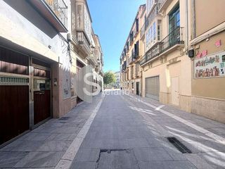Local comercial en alquiler en El Ejido - La Merced - La Victoria en Málaga