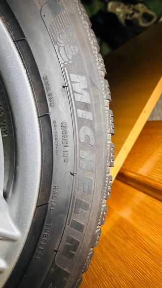 Llantas con Neumáticos Michelin 225/50 R17