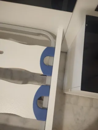 Estructura de cama con lamas Fácil montaje.