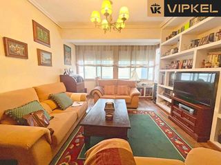 Piso en venta en Centro en Ferrol