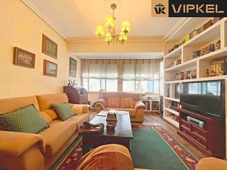 Piso en venta en Centro en Ferrol