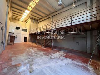 Nave industrial en venta en Illescas