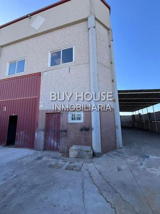 Nave industrial en venta en Illescas