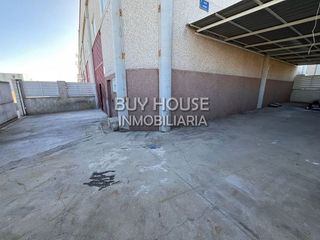 Nave industrial en venta en Illescas
