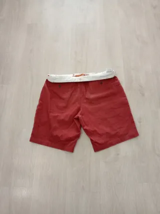 Pantalón corto hombre rojo burdeos