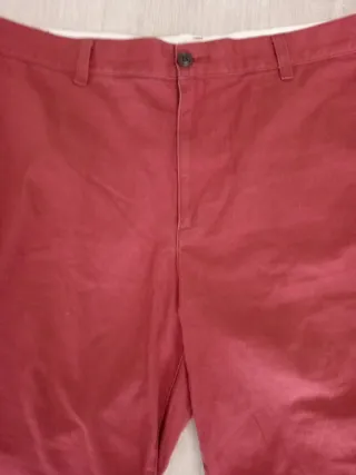 Pantalón corto hombre rojo burdeos