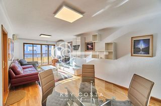 Ático en venta en Ensanche - Diputación en Alicante