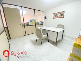 Local comercial en venta en Piscinas en Villarreal