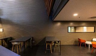 Oficina en alquiler en Porta en Barcelona