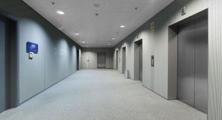 Oficina en alquiler en Porta en Barcelona