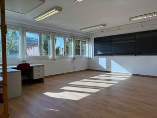 Oficina en alquiler en El Poble Sec en Igualada