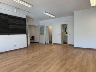 Oficina en alquiler en El Poble Sec en Igualada