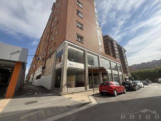 Local comercial en venta en Plaza España - Villa Pilar - Reyes Católicos - Vadillos en Burgos