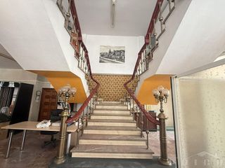 Local comercial en venta en Plaza España - Villa Pilar - Reyes Católicos - Vadillos en Burgos