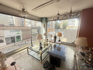 Local comercial en venta en Plaza España - Villa Pilar - Reyes Católicos - Vadillos en Burgos