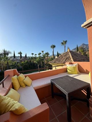 Casa pareada en alquiler en Lomas de Marbella Club - Puente Romano en Marbella