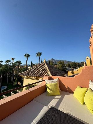 Casa pareada en alquiler en Lomas de Marbella Club - Puente Romano en Marbella
