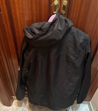 Chaqueta Anorak Ellesse Negra