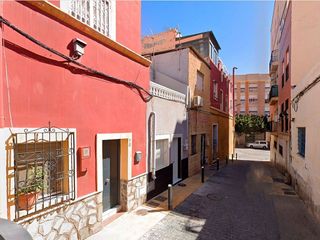 Casa adosada en venta en La Chanca - Pescadería en Almería