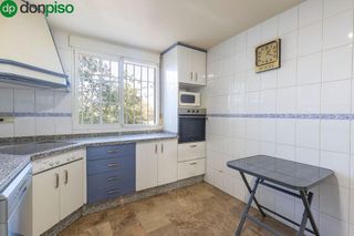 Casa adosada en venta en Cájar