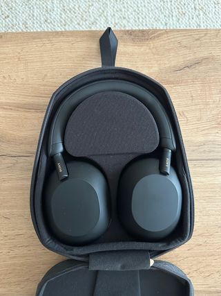 Sony WH-1000XM5 Negros