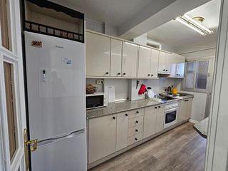 Piso en alquiler en Polígono Cartuja – La Paz en Granada