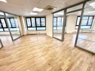 Oficina en alquiler en Amara - Berri en San Sebastián-Donostia