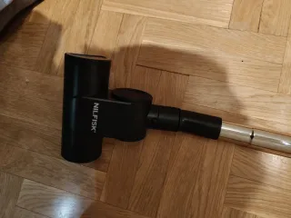 Cepillo y tubo  extensible aspiradora Nilfisk