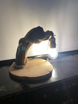 Lámpara Artesanal Madera y Cuerda